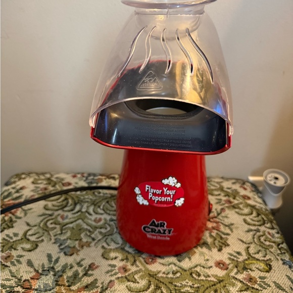 Red Popcorn Maker - Picture 1 of 2